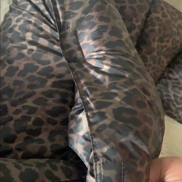 American eagle cheetah print puffer jacket sz xs - Picture 11 of 11